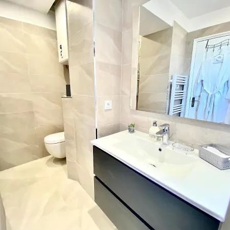 Palais Azur By Scls Locations Apartment Cannes